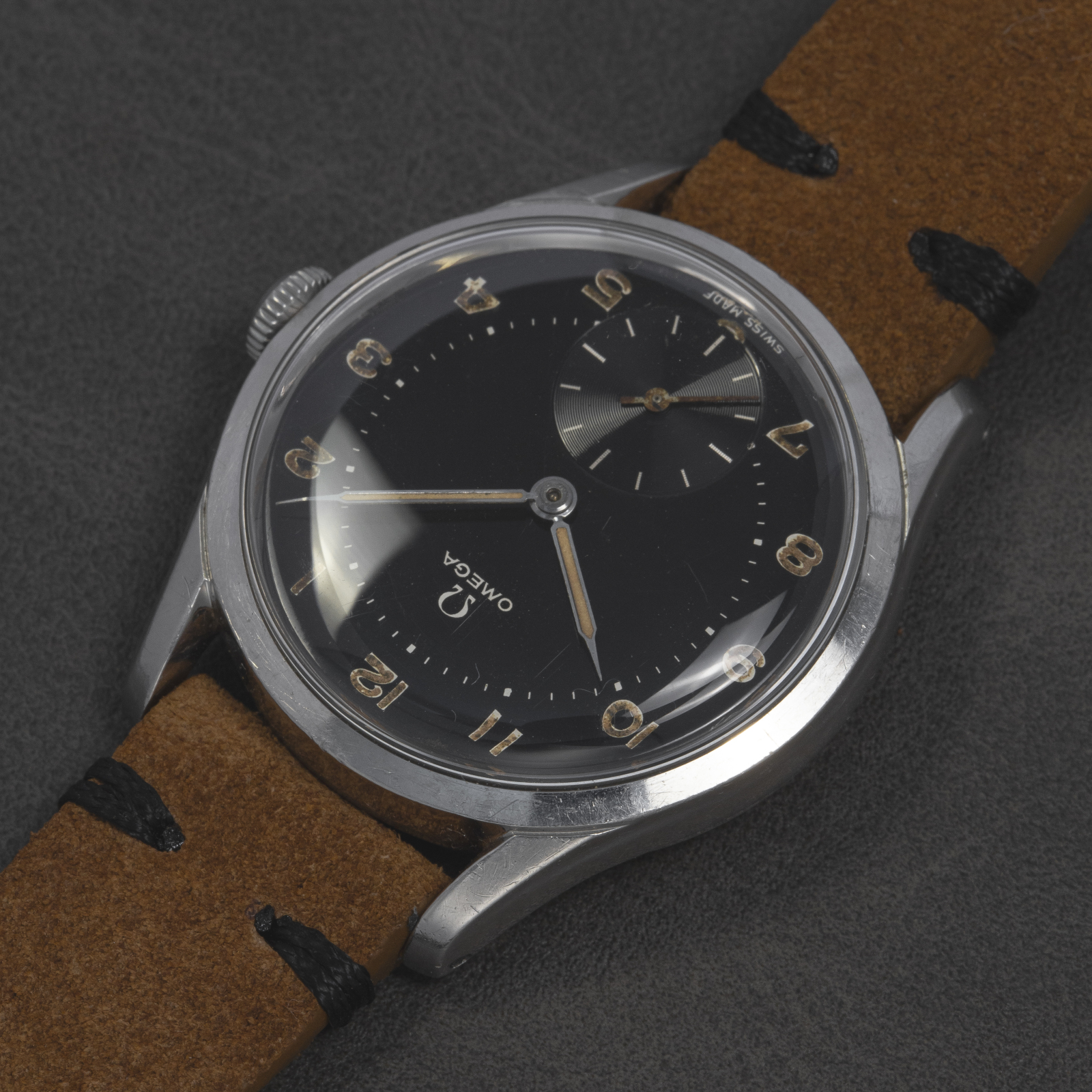 Omega T30 / black gilt dial small second